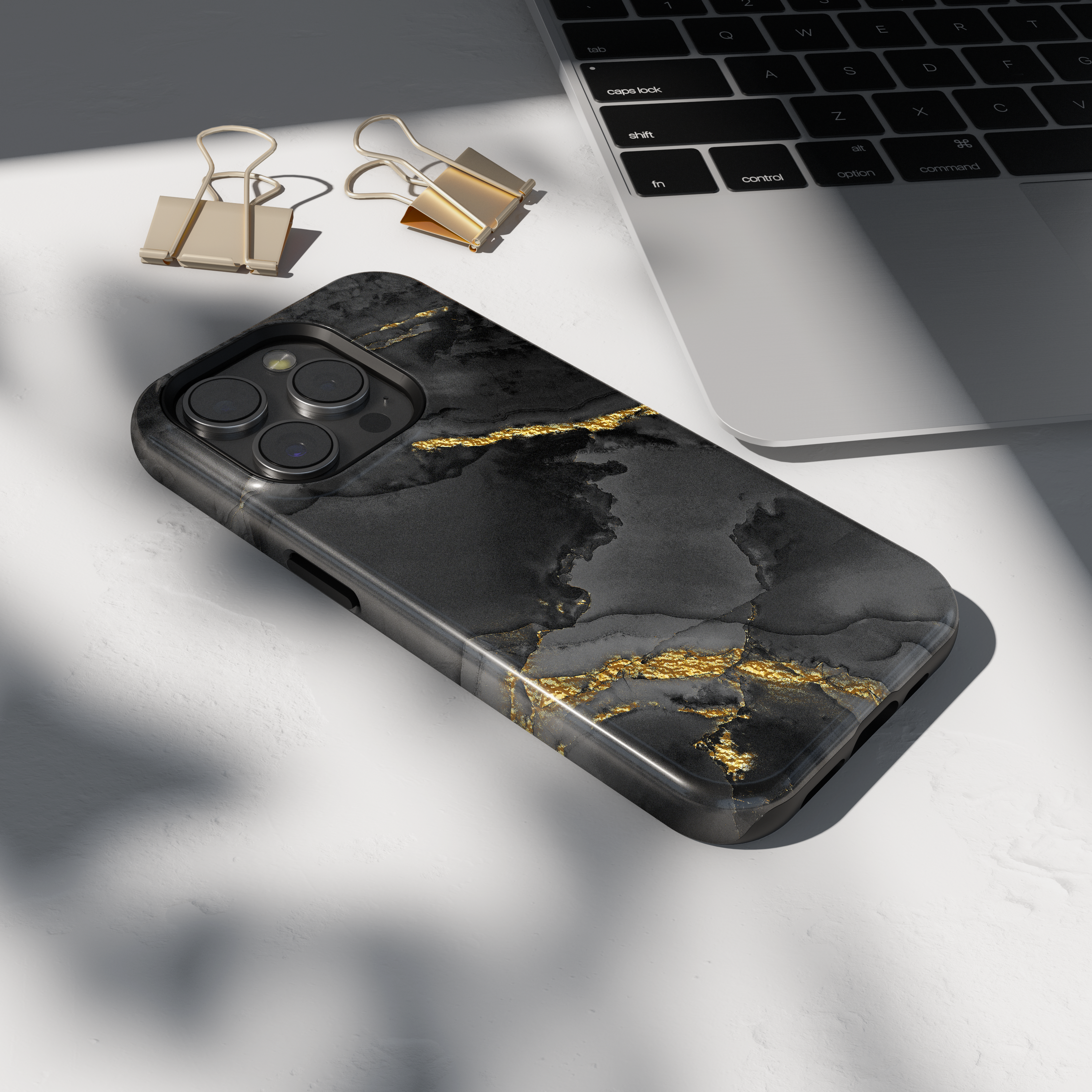 Case iPhone - ТЪМЕН